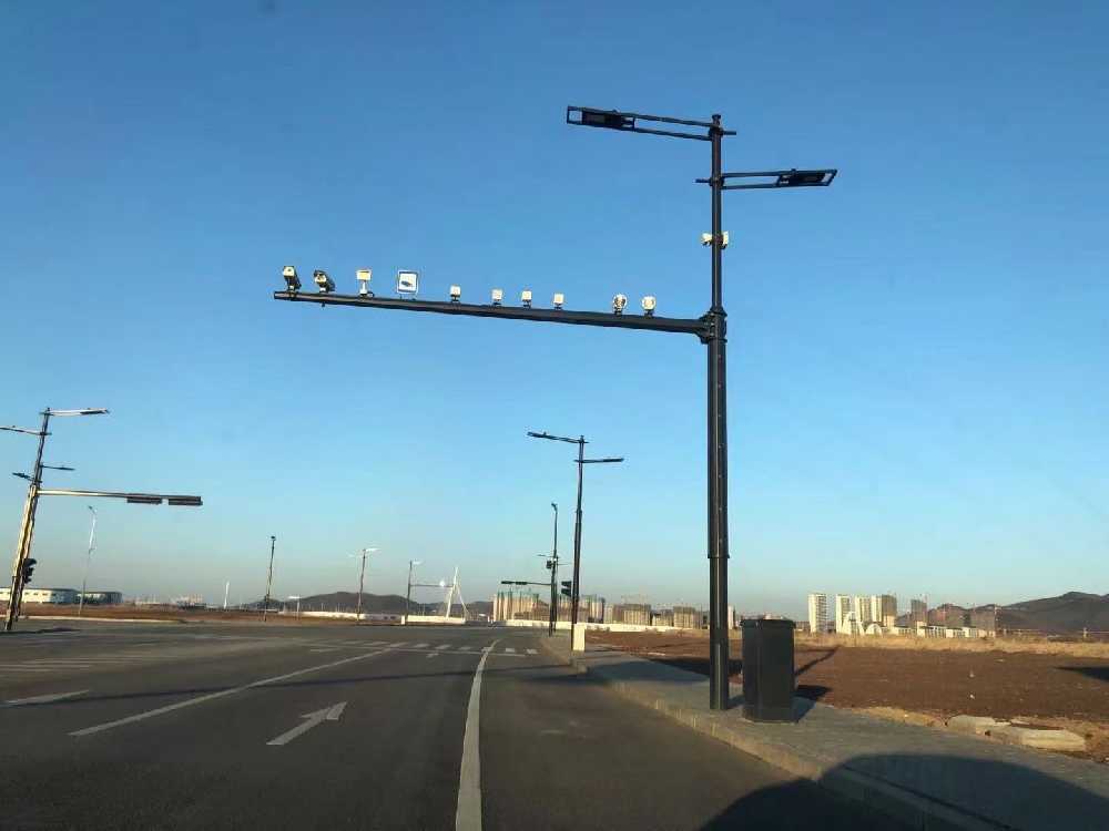 石嘴山市黑龙江佳木斯综合路灯杆项目